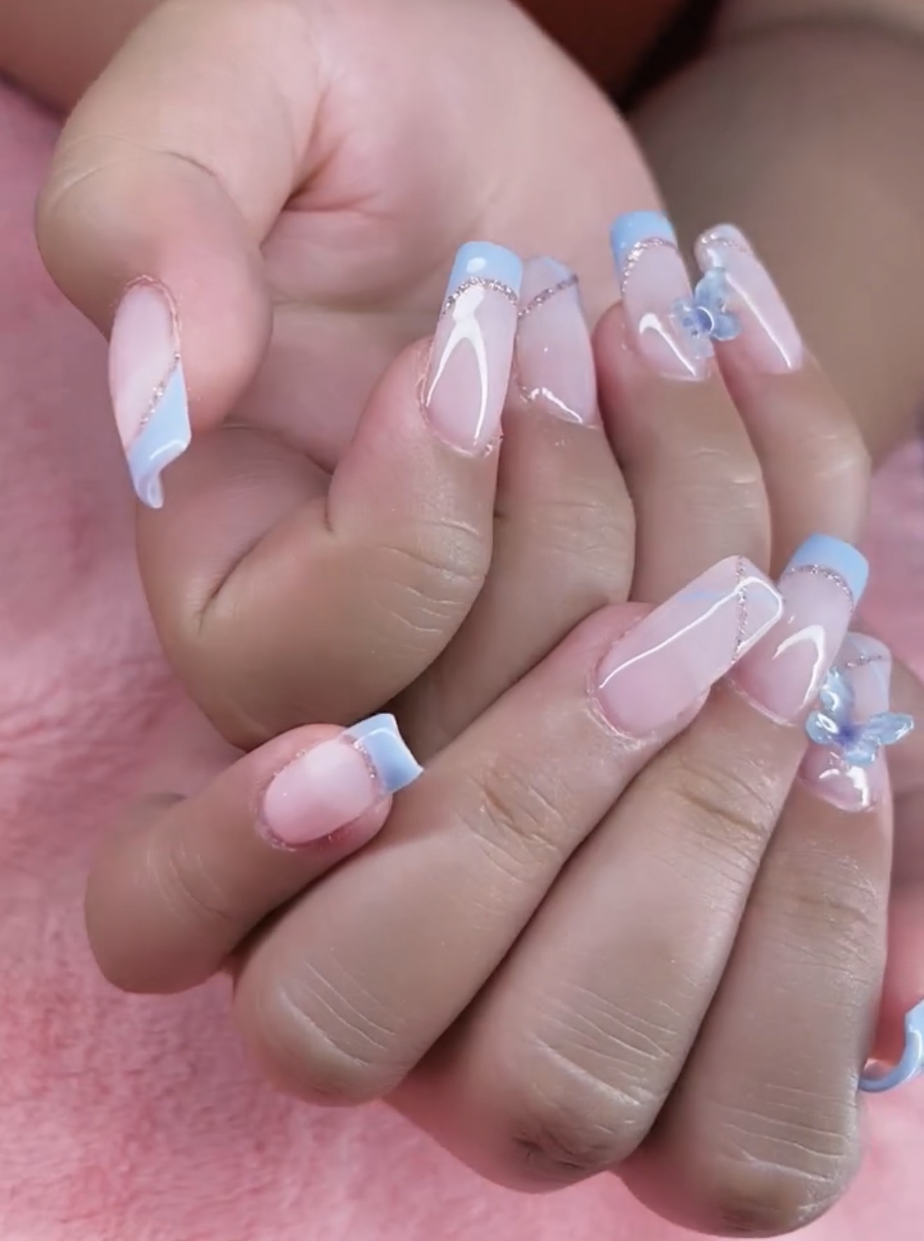 Shiny Nail & Spa logo